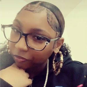 Meet your Posher, Kay